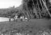 1955-56-57 Visita a la Finca de Ale, Playa del Km. 10 (4).jpg