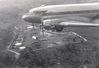 DC-3 en la aproximacin final al antiguo Aerodromo de Santa Isabel.jpg